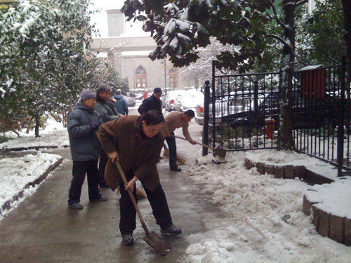 我院職工抗擊冰雪災害